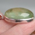Grand pendentif Préhnite ovale cabochon argent 925 – Afrique du Sud