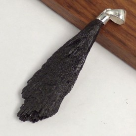 Cyanite Noire brute naturelle du Brésil pendentif argent 925