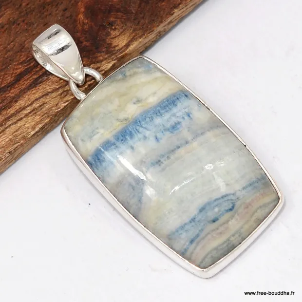 Pendentif Scheelite bleue rectangulaire - Authentique - Bijoux en Scheelite