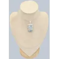 Gros Pendentif Scheelite bleue naturelle rectangulaire - Bijoux en Scheelite
