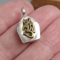 Petit Pendentif tibétain Om en argent 925 - Pendentifs tibétains bouddhistes
