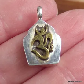 Petit Pendentif tibétain Om en argent 925 - Pendentifs tibétains bouddhistes