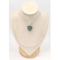 Pendentif Aquaprase semi‑ovale en argent 925 – gemme rare du Zimbabwe
