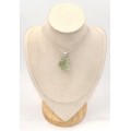 Pendentif pierre Améthyste verte brute serti griffes - Pendentifs pierres naturelles