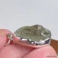 Pendentif pierre Améthyste verte brute serti clos - Pendentifs pierres naturelles