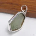 Pendentif pierre Améthyste verte brute serti clos - Pendentifs pierres naturelles