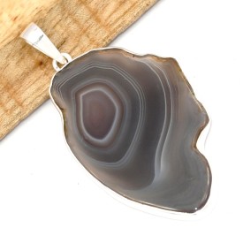 Pendentif Agate Botswana gris taupe tranche 6,4 cm argent 925