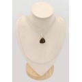 Pendentif Agate de Feu triangulaire argent 925 serti clos