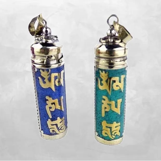 Pendentif tibétain Tube Mantra Chenrezi – Imitation pierres