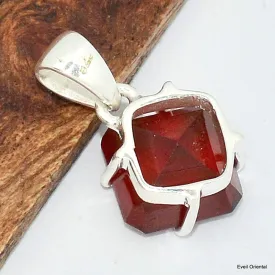 Pendentif Grenat Hessonite facetté pierre carrée - Pendentifs pierres naturelles