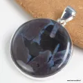 Pendentif Gabbro indigo Merlinite ronde - Bijoux en Merlinite Mystique Gabbro