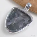 Pendentif Gabbro indigo Merlinite mystique semi-ovale - Pendentifs pierres naturelles