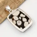 Pendentif Bois fossilisé de Cacahuétier rectangulaire - Bijoux en Bois de Cacahuetier