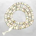 Mala tibétain en os de buffle et pierres, 108 perles fait main Népal