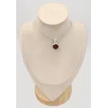 Pendentif rond Grenat Hessonite cabochon en argent 925 - Couleur miel