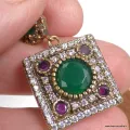 Pendentif oriental carré rubis émeraude – Style ottoman