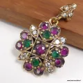 Pendentif turc rubis et émeraude fleur à 4 cœurs – Argent laiton