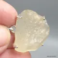Pendentif Verre de Libye forme triangle arrondi - Pendentifs pierres naturelles