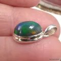 Pendentif Opale Noire Welo Vert et Bleu AAA – Argent 925