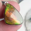 Pendentif Ammolite Authentique forme libre - Canada - Pendentifs pierres naturelles