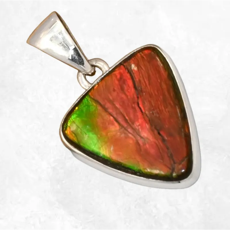 Pendentif Ammolite du Canada triangulaire grade AAA - Pendentifs pierres naturelles