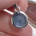 Pendentif cyanite bleue naturelle, cabochon rond - Pendentifs pierres naturelles