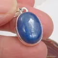 Pendentif Cyanite bleue cabochon ovale, argent 925 - Pendentifs pierres naturelles
