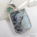 Pendentif Pierre de Lune fragments de Tourmaline - Bijoux en Pierre de lune