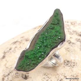 Bague uvarovite grenat vert brut en druse sertie argent 925, vue de dessus