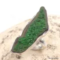 Bague uvarovite grenat vert brut en druse sertie argent 925, vue de dessus
