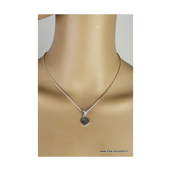 Petit pendentif tibétain argent Om Bijoux tibetains bouddhistes MB28
