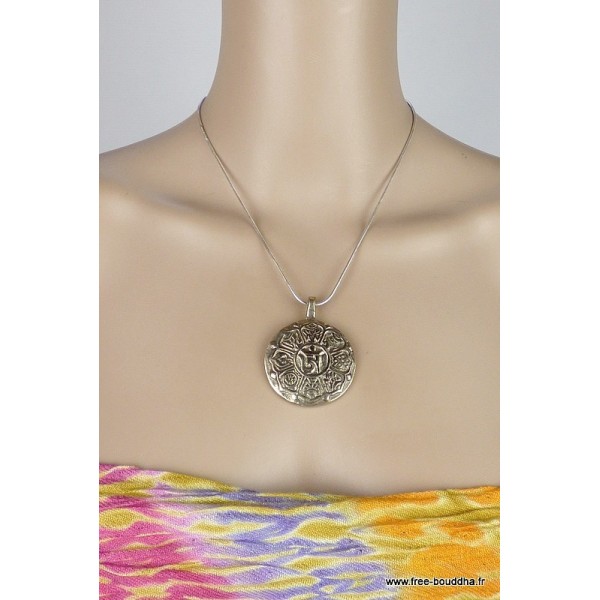 Pendentif tibétain bouddhiste en laiton Bijoux tibetains bouddhistes BHP41