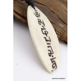 Collier tibétain mantra incurvé en os de buffle blanc Bijoux tibetains bouddhistes WN25