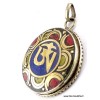 Pendentif orné du Om tibétain couleur lapis lazuli Bijoux tibetains bouddhistes ABT24