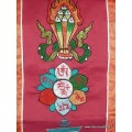 Tenture tibétaine 5 symboles bouddhistes bordeau Tentures tibétaines Bouddha TENCS6