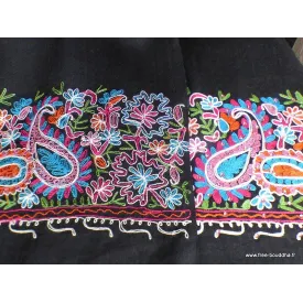 Pashmina noir brodé fils et perles - Châles en laine faits main