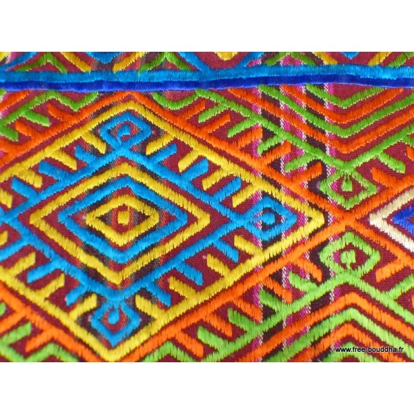 Châle de lama bouddhiste en soie et broderies Grand Châle népalais 100 x 200 cm CHAB1