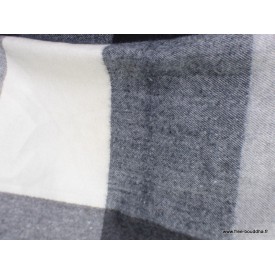 Châle à carreaux Noirs et Blancs Nos Châles CEO15