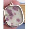 Gros pendentif Tourmaline rose sur Quartz forme carrée Bijoux en Tourmaline Rose WL58.1