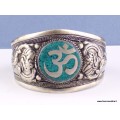 Bracelet tibétain imposant OM turquoise Bracelets tibétains bouddhistes BHB50.1