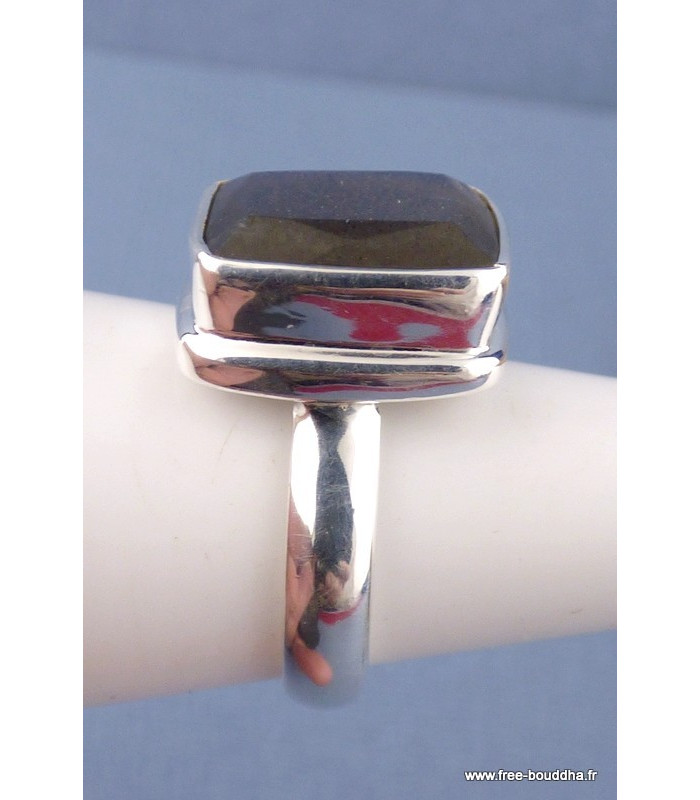 Bague Labradorite bleue facettée rectangulaire T 56 Bijoux en Labradorite Bleue TUV57.2
