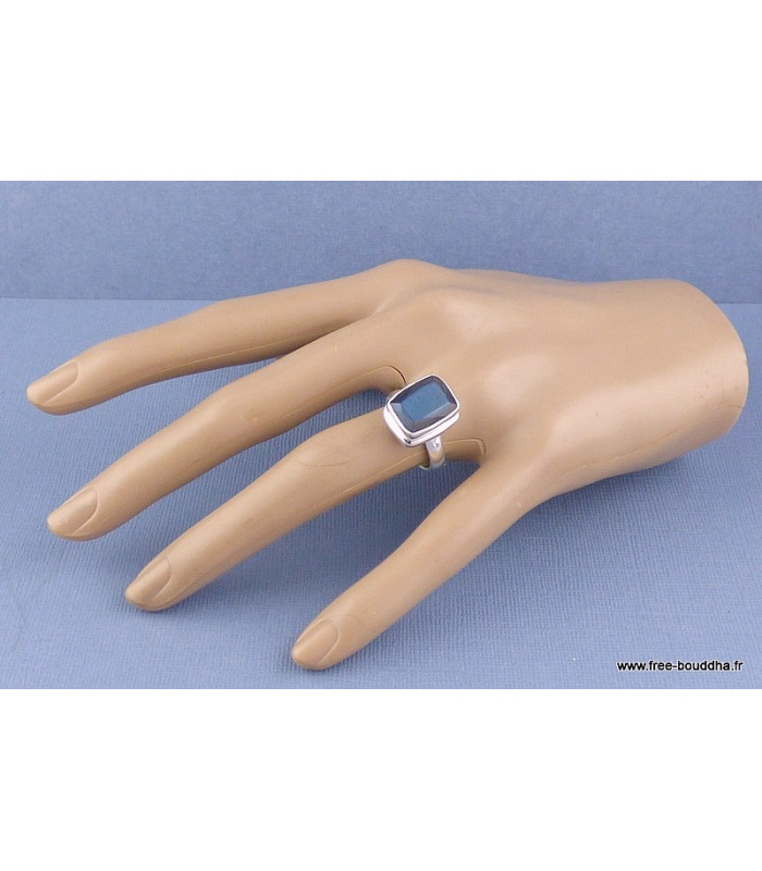 Bague Labradorite bleue facettée rectangulaire T 56 Bijoux en Labradorite Bleue TUV57.2