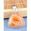 Pendentif Calcite Orange forme triangle Pendentifs pierres naturelles PAC55.1