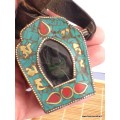 Gros pendentif tibétain bouddhiste Ghau Bijoux tibetains bouddhistes ref 29A