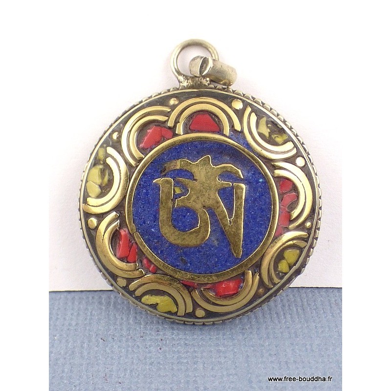 Pendentif orné du Om tibétain couleur lapis lazuli Bijoux tibetains bouddhistes ABT24