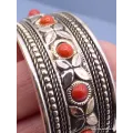 Bracelet tibétain Pierres fantaisie rouges - Bracelets tibétains bouddhistes