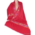 Châle femme laine rouge brodé fil et perles - Châles en laine faits main
