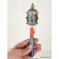Moulin à prière bouddhiste 20 cm tricolore - Objets rituels bouddhistes