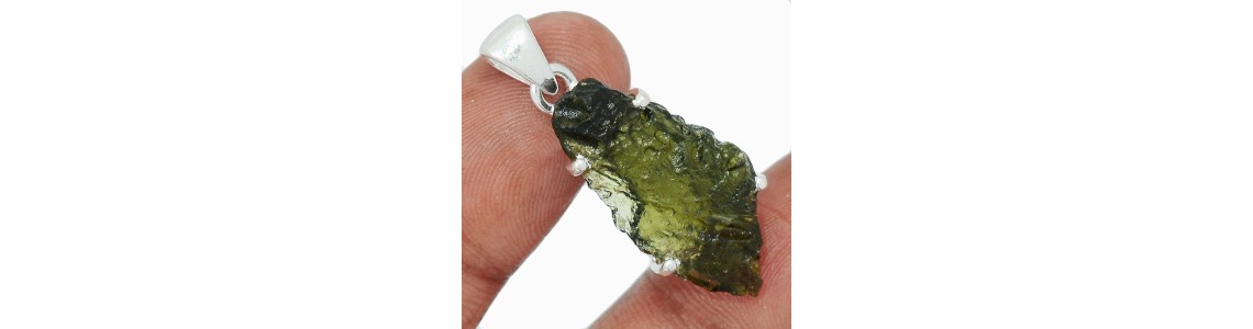 Bijoux en Moldavite