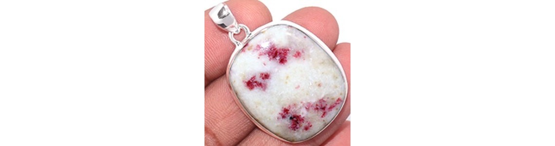 Bijoux en Cristal de Cinabre